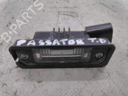 Used Licence plate light Licence plate light VW PASSAT B6 (3C2) 1.9 TDI (105 hp) 19814020 19814020