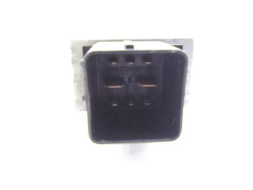 Used Switch Switch RENAULT CLIO IV (BH_) 1.5 dCi 90 (90 hp) 19814185 19814185