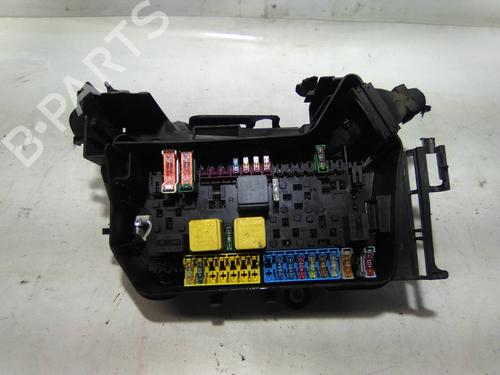 Used Fuse box Fuse box MERCEDES-BENZ CLA Coupe (C117) CLA 250 4-matic (117.346) (211 hp) 19814274 19814274