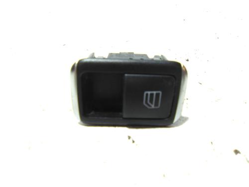 Used Switch Switch MERCEDES-BENZ CLA Coupe (C117) CLA 250 4-matic (117.346) (211 hp) 19814325 19814325