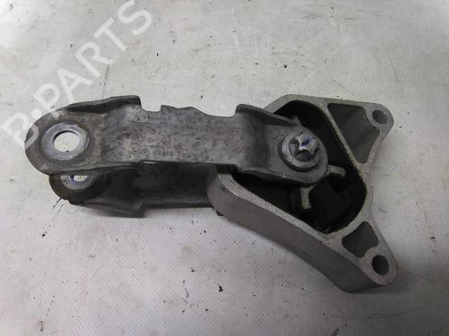 Used Engine mount Engine mount MERCEDES-BENZ CLA Coupe (C117) CLA 250 4-matic (117.346) (211 hp) 19814400 19814400