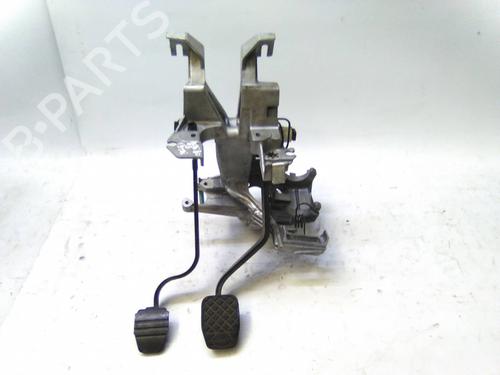 Pedal Pedal AUDI 80 B4 Saloon (8C2) 1.9 TDI (90 hp) 19814617 19814617