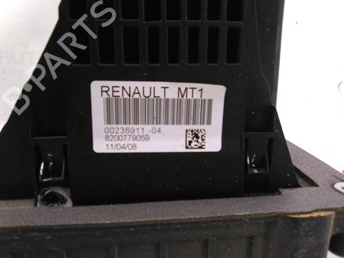 Selector da caixa Selector da caixa RENAULT MEGANE II Estate (KM0/1_) 1.5 dCi (KM0F, KM0T, KM2B) (82 hp) 19814701 19814701
