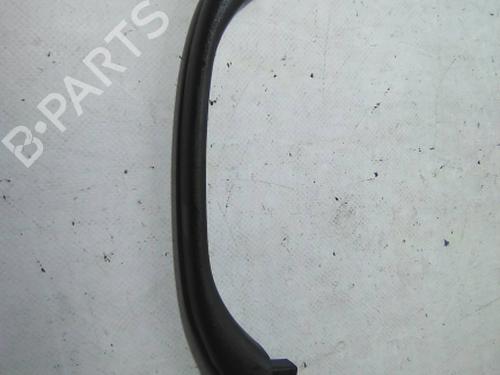 Håndtag i tag Håndtag i tag MERCEDES-BENZ E-CLASS (W210) E 200 (210.035) (136 hp) 19815024 19815024
