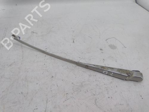 Used Front windshield wiper arm Front windshield wiper arm 19815503 19815503