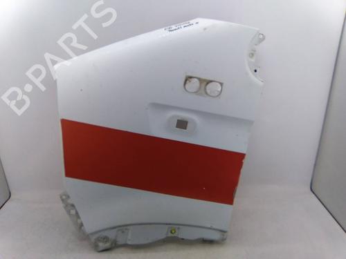 Used Left front fenders Left front fenders RENAULT MASTER II Bus (JD) 2.5 dCi 100 (JDCV, JD1W) (99 hp) 26551216 26551216