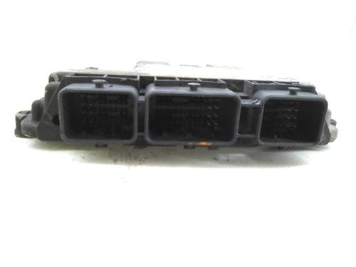 Used Engine control unit (ECU) Engine control unit (ECU) RENAULT MASTER II Bus (JD) 2.5 dCi 100 (JDCV, JD1W) (99 hp) 19815673 19815673