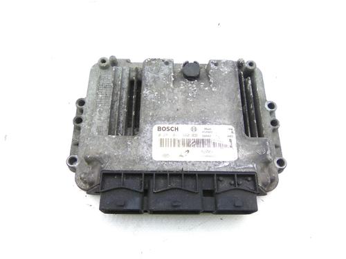 Used Engine control unit (ECU) Engine control unit (ECU) RENAULT MASTER II Bus (JD) 2.5 dCi (JD01, JD0Y, JD11, JD1W, JD1Y) (146 hp) 19815714 19815714