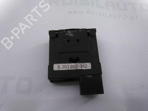 Used Switch Switch RENAULT MASTER II Bus (JD) 2.5 dCi (JD01, JD0Y, JD11, JD1W, JD1Y) (146 hp) 19815715 19815715