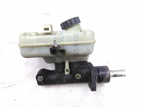 Used Brake master cylinder Brake master cylinder MERCEDES-BENZ SPRINTER 3-t Bus (B903) 313 CDI (903.671, 903.672, 903.673) (129 hp) 19815811 19815811