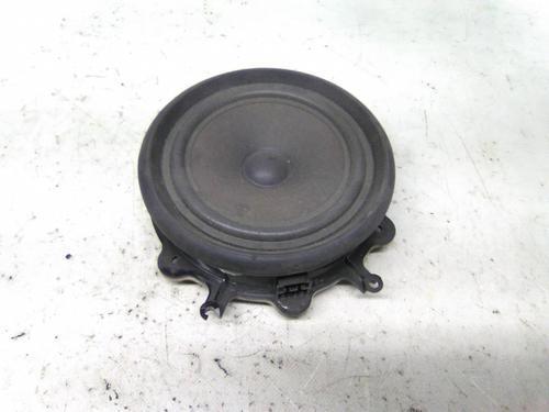 Used Speaker Speaker AUDI A4 B6 (8E2) 2.0 (130 hp) 22944605 22944605