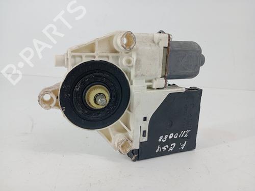 Used Left front window motor Left front window motor VW GOLF V (1K1) 2.0 TDI (136 hp) 32480596 32480596