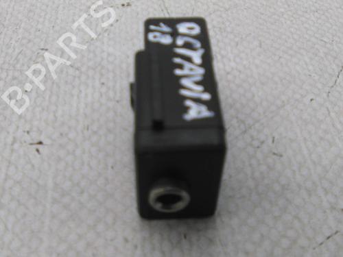 Used Electronic module Electronic module SKODA OCTAVIA III (5E3, NL3, NR3) 2.0 TDI (150 hp) 19816502 19816502