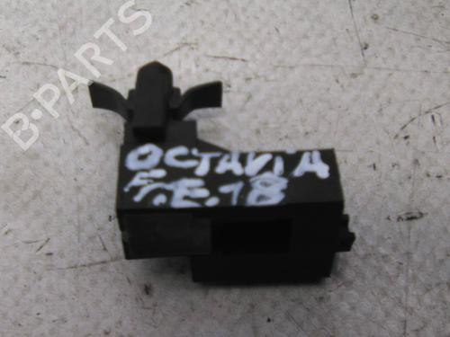 Used Electronic module Electronic module SKODA OCTAVIA III (5E3, NL3, NR3) 2.0 TDI (150 hp) 19816505 19816505