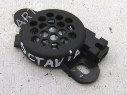 Used Electronic module Electronic module SKODA OCTAVIA III (5E3, NL3, NR3) 2.0 TDI (150 hp) 19816557 19816557
