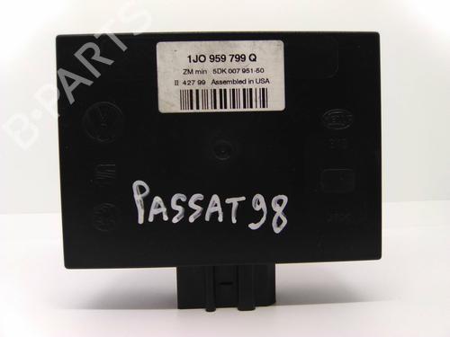 Used Electronic module Electronic module VW PASSAT B5 (3B2) 1.9 TDI (90 hp) 22944961 22944961