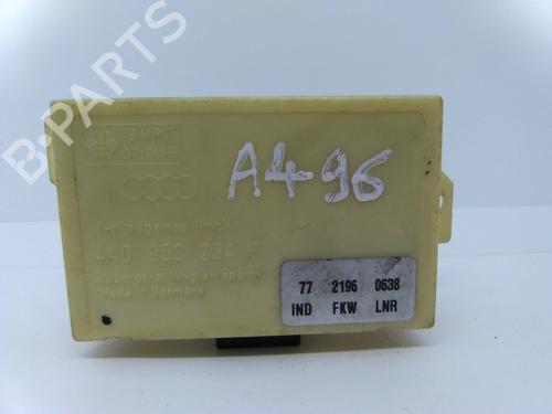 Used Electronic module Electronic module AUDI A4 B6 Avant (8E5) 2.5 TDI (163 hp) 22945282 22945282