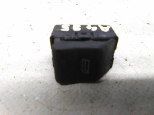 Used Switch Switch AUDI A4 B5 (8D2) 1.9 TDI (75 hp) 19817572 19817572