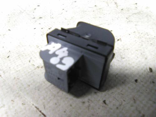 switch-audi-a4-b8-avant-8k5-20-tdi-8k0959855a-2007-2008-2009-2010-2011-2012-2013-2014-2015-2016-2017-19817608 main image