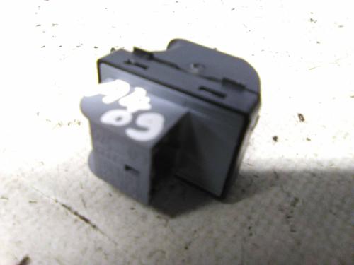 Used Switch Switch AUDI A4 B8 (8K2) 2.0 TDI (190 hp) 19817657 19817657