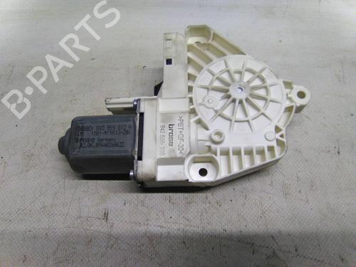 Used Right rear window motor Right rear window motor AUDI A4 B6 (8E2) 2.0 (130 hp) 22947272 22947272