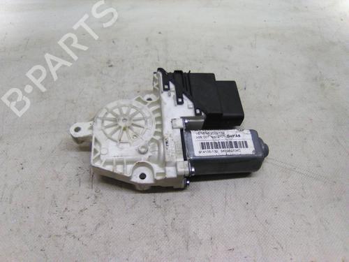 Used Right rear window motor Right rear window motor VW GOLF VI (5K1) 1.6 (102 hp) 19818224 19818224