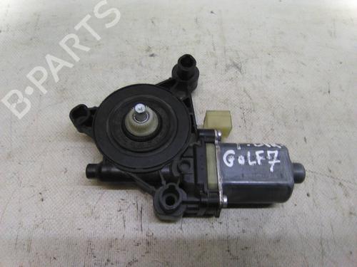 Used Right front window motor Right front window motor VW GOLF VII (5G1, BQ1, BE1, BE2) 1.6 TDI (105 hp) 22947406 22947406