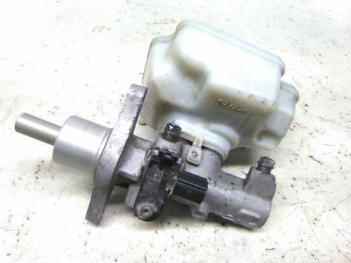 Used Brake master cylinder Brake master cylinder 19818402 19818402