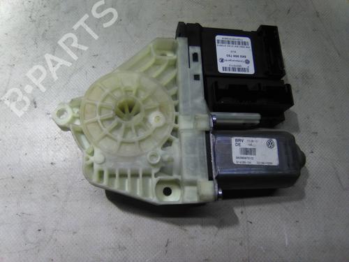 Used Left front window motor Left front window motor VW GOLF VI (5K1) 2.0 TDI (110 hp) 22947520 22947520