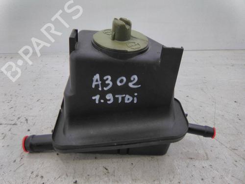 Used Power steering reservoir Power steering reservoir 19818671 19818671