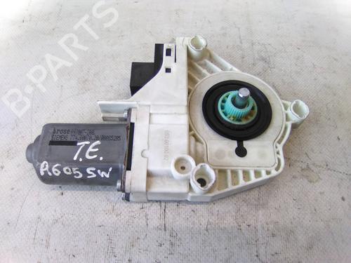 Used Left rear window motor Left rear window motor AUDI A6 C6 (4F2) 2.0 TDI (140 hp) 22947853 22947853