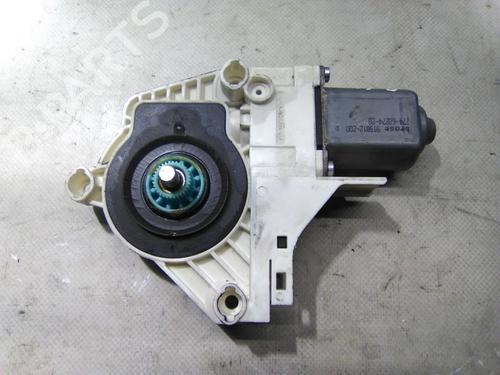 Used Right rear window motor Right rear window motor AUDI A4 B8 Avant (8K5) 2.0 TDI (163 hp) 19818702 19818702
