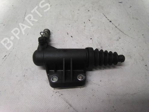 Used Clutch slave cylinder Clutch slave cylinder FIAT PUNTO EVO (199_) 1.3 D Multijet (199AXC1A, 199BXC1A, 199AXT1A, 199BXT1A) (75 hp) 19818823 19818823