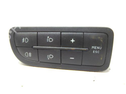 Used Switch Switch FIAT PUNTO EVO (199_) 1.3 D Multijet (199AXC1A, 199BXC1A, 199AXT1A, 199BXT1A) (75 hp) 19818826 19818826