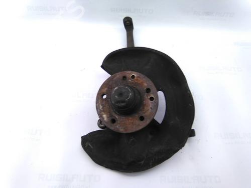 Used Left front steering knuckle Left front steering knuckle MERCEDES-BENZ C-CLASS (W202) C 200 D (202.120) (75 hp) 19819212 19819212