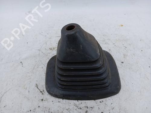 Used Shift knob Shift knob TOYOTA COROLLA Estate (_E11_) 1.4 (EE111_, EE111R) (86 hp) 19819337 19819337
