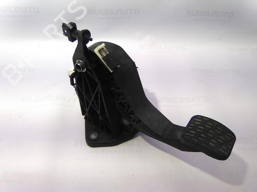Used Clutch pedal Clutch pedal MERCEDES-BENZ B-CLASS Sports Tourer (W246, W242) B 180 CDI (246.200) (109 hp) 19819465 19819465