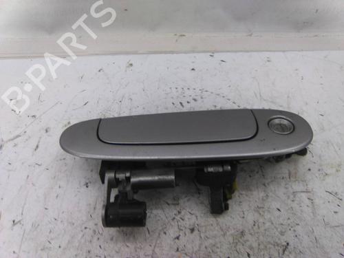 Used Front right exterior door handle Front right exterior door handle 19819580 19819580