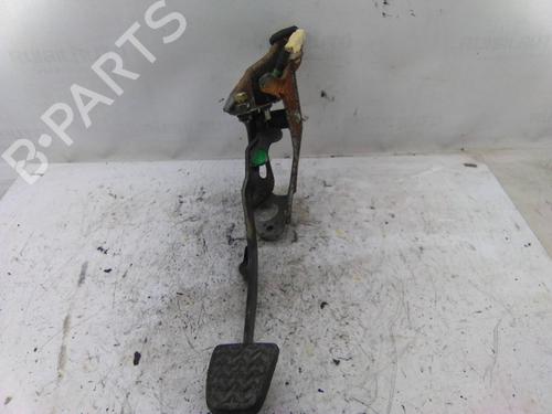 Bremsepedal Bremsepedal TOYOTA YARIS (_P1_) 1.4 D-4D (NLP10_, NLP10R) (75 hp) 19819625 19819625