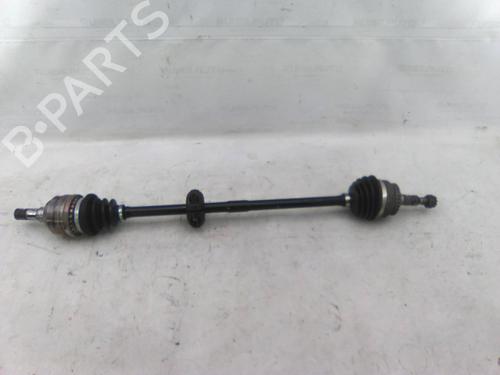 Used Right front driveshaft Right front driveshaft OPEL VECTRA B Estate (J96) 1.7 TD (F35) (82 hp) 19819666 19819666