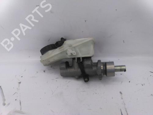 Used Brake master cylinder Brake master cylinder 19819781 19819781
