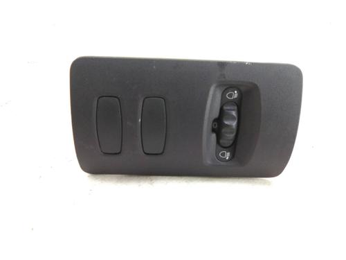 Used Switch Switch RENAULT CLIO III Grandtour (KR0/1_) 1.5 dCi (KR0G) (68 hp) 19819949 19819949