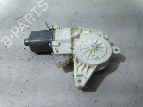 Used Right front window motor Right front window motor MERCEDES-BENZ A-CLASS (W176) A 200 CDI (176.001) (136 hp) 19820294 19820294