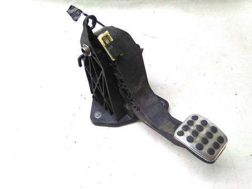 Used Clutch pedal Clutch pedal MERCEDES-BENZ A-CLASS (W176) A 200 CDI (176.001) (136 hp) 19820336 19820336