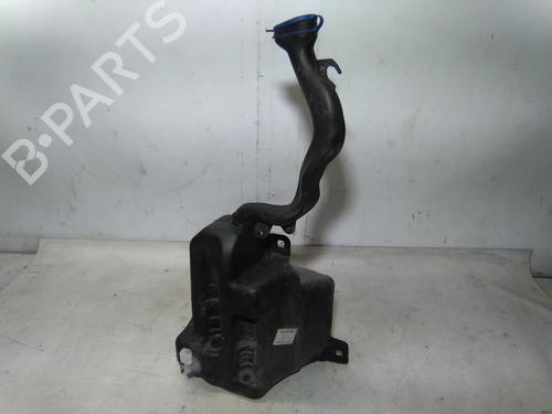 Used Windscreen washer tank Windscreen washer tank 19820373 19820373