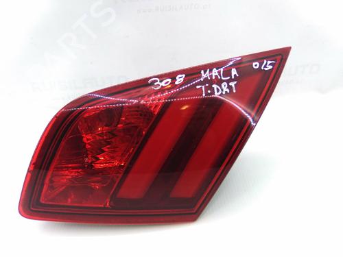 Used Right tailgate light Right tailgate light 19820444 19820444