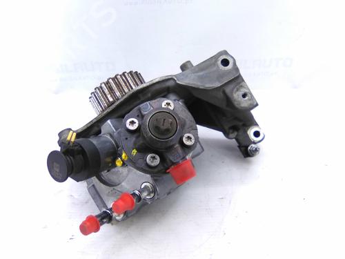 Used Injection pump Injection pump PEUGEOT 308 II (LB_, LP_, LW_, LH_, L3_) 1.6 BlueHDi 120 (120 hp) 19820477 19820477