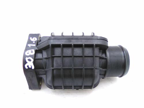 Used Intercooler pipe Intercooler pipe PEUGEOT 308 II (LB_, LP_, LW_, LH_, L3_) 1.6 BlueHDi 120 (120 hp) 19820500 19820500