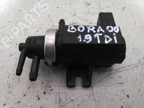 Used Electronic module Electronic module VW BORA Variant (1J6) 1.9 TDI (115 hp) 19820638 19820638
