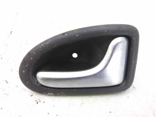 Used Rear right interior door handle Rear right interior door handle 19820805 19820805